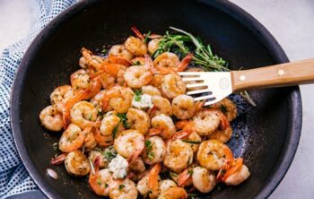 How to Cook Shrimp on the Stovetop