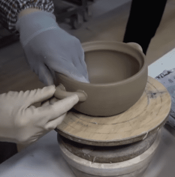 How clay pots are made