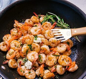 How to Cook Shrimp on the Stovetop