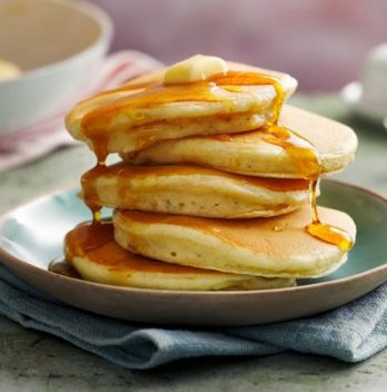 fluffy american pancakes